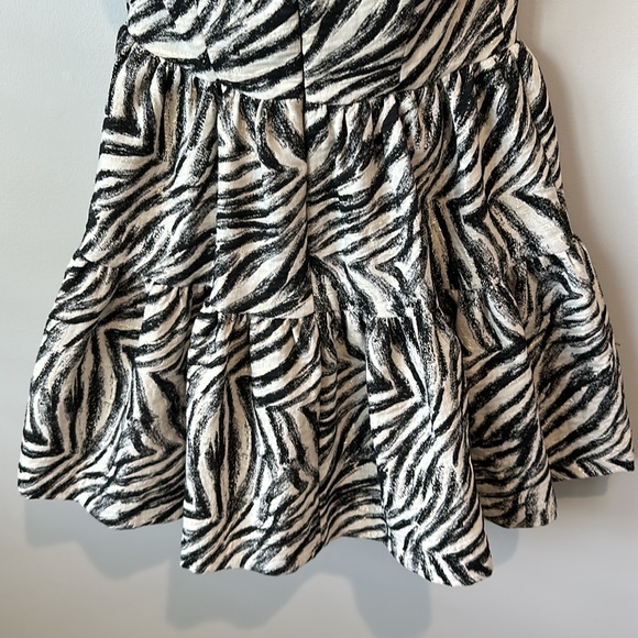 NWOT Lavender Brown zebra print strapless cocktail dress S - Picture 9 of 9